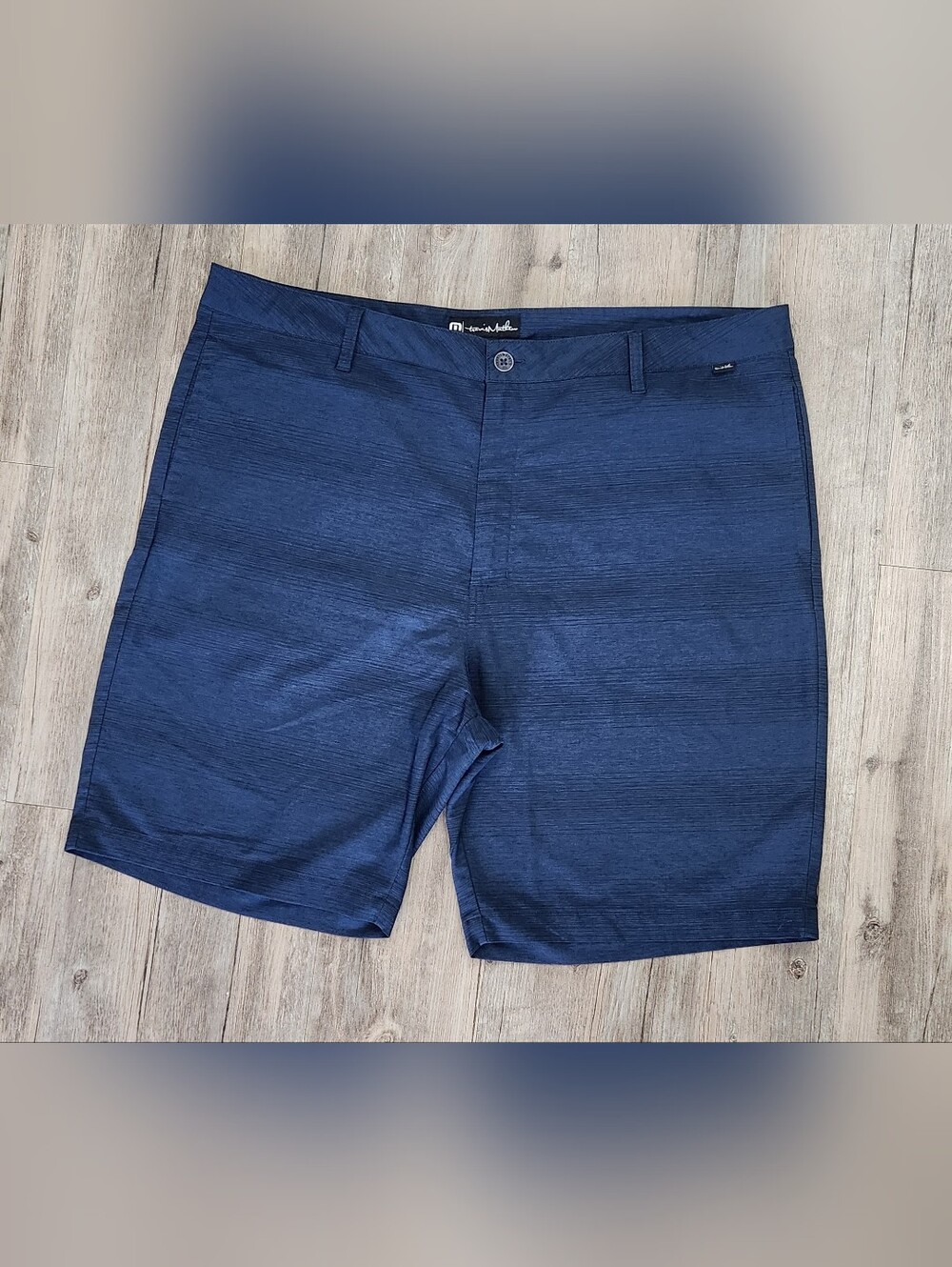 Travis Mathew Men's Dark Navy Flat-Front Performance Shorts Size 42 Golf
